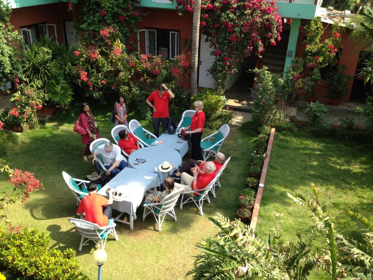 New Pokhara Lodge Bagian luar foto